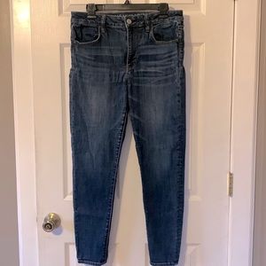 American Eagle, Super Stretch Skinny High Rise Jegging, Size 12 R, Gently Worn.